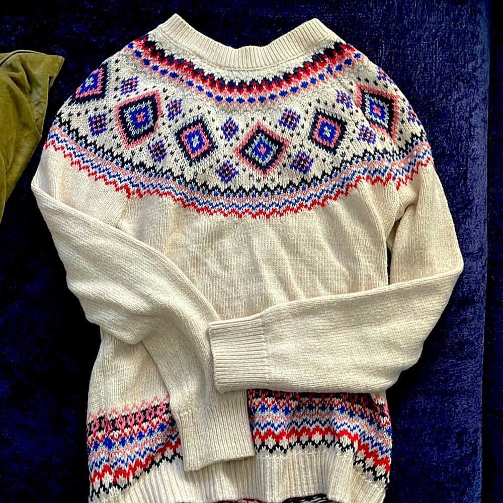 Old navy sweater